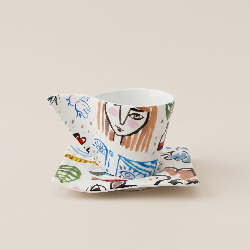 Presentar_la_taza_y_el_plato_s_Nano_Banana_2_00547.png