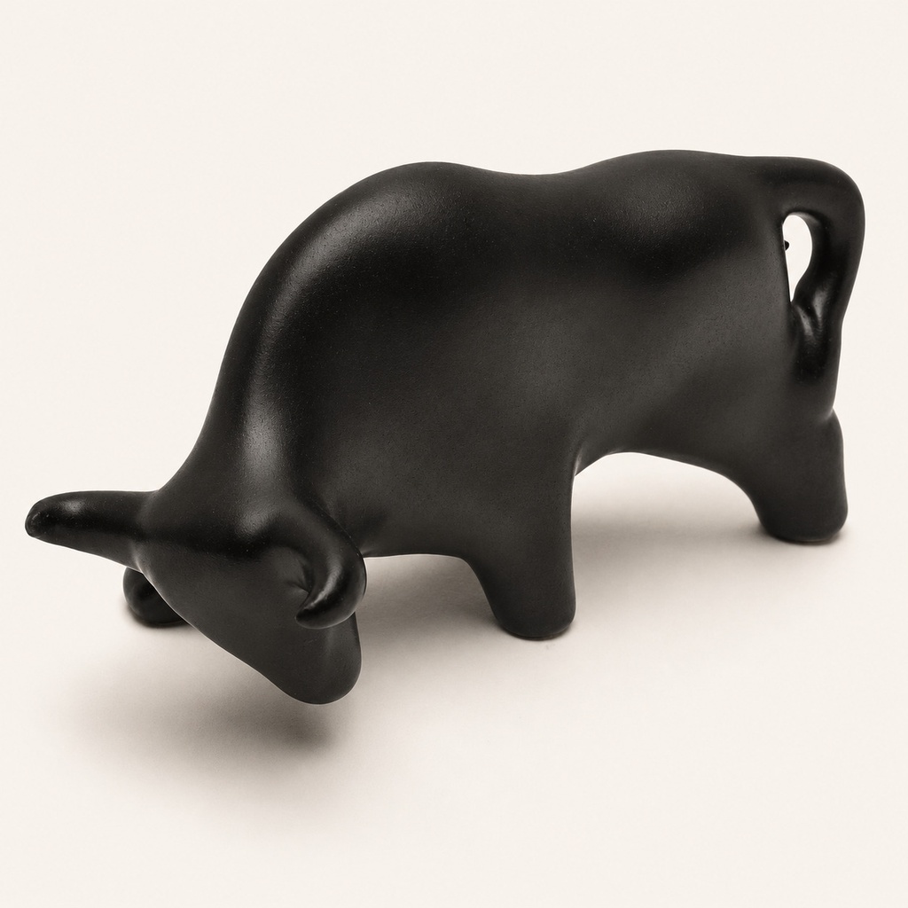 [32998.NM] Ceramic Bull Sculpture – Matte Black – Mini