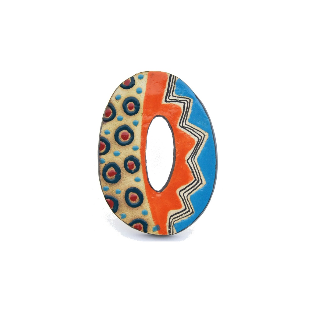 [07761] Numéro maison. Numéro "0" décorative de céramique faite et peinte à la main avec décoration Foc-Art multicolore. 16 cm x 11 cm x 1,5 cm