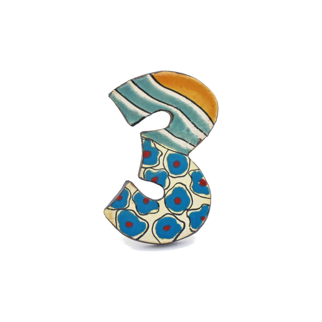 [28215] House numbers. decorative ceramic number "3" handmade and handpainted with multicolored Foc-Art decoration. 6,30" x 3,94" x 0,59"